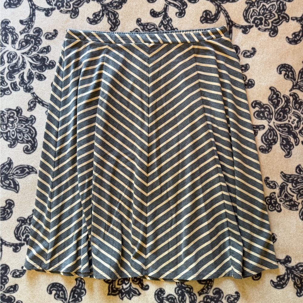Sundance Chevron Stripe Circle Skirt in Gray and Cream